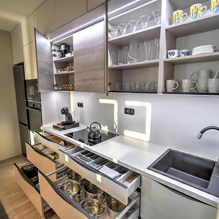 Apartment Moderni Domus