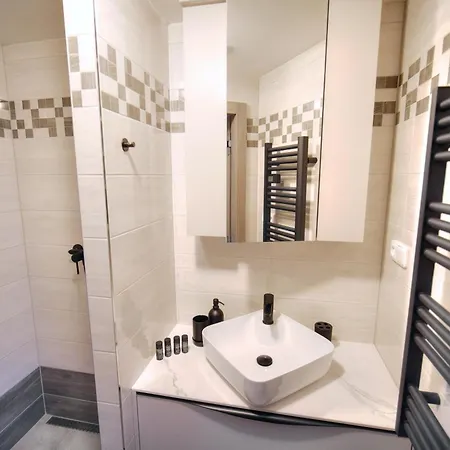 Apartment Moderni Domus