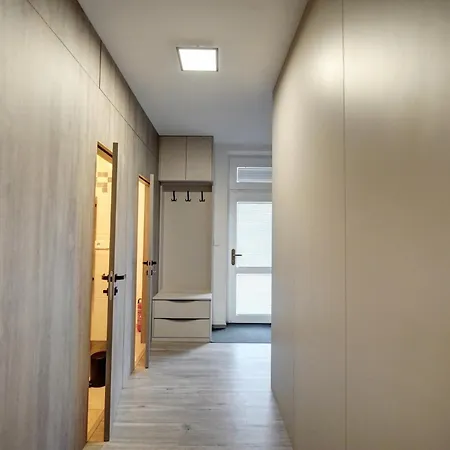 Moderni Domus * Jaroměř