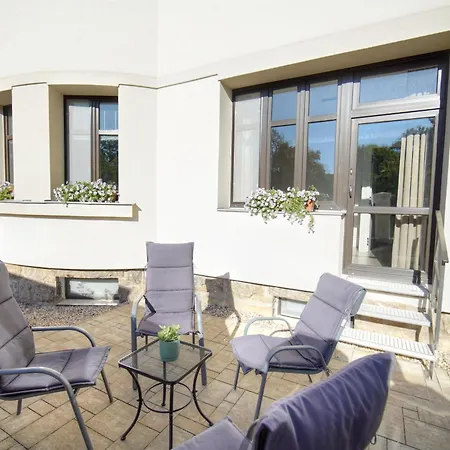 Moderni Domus Apartment Jaromer